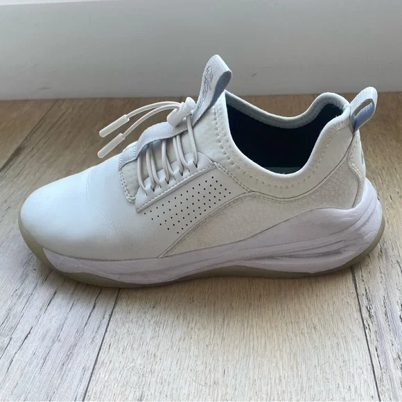 Women’s Clove Nursing Shoes - Picture 4 of 10